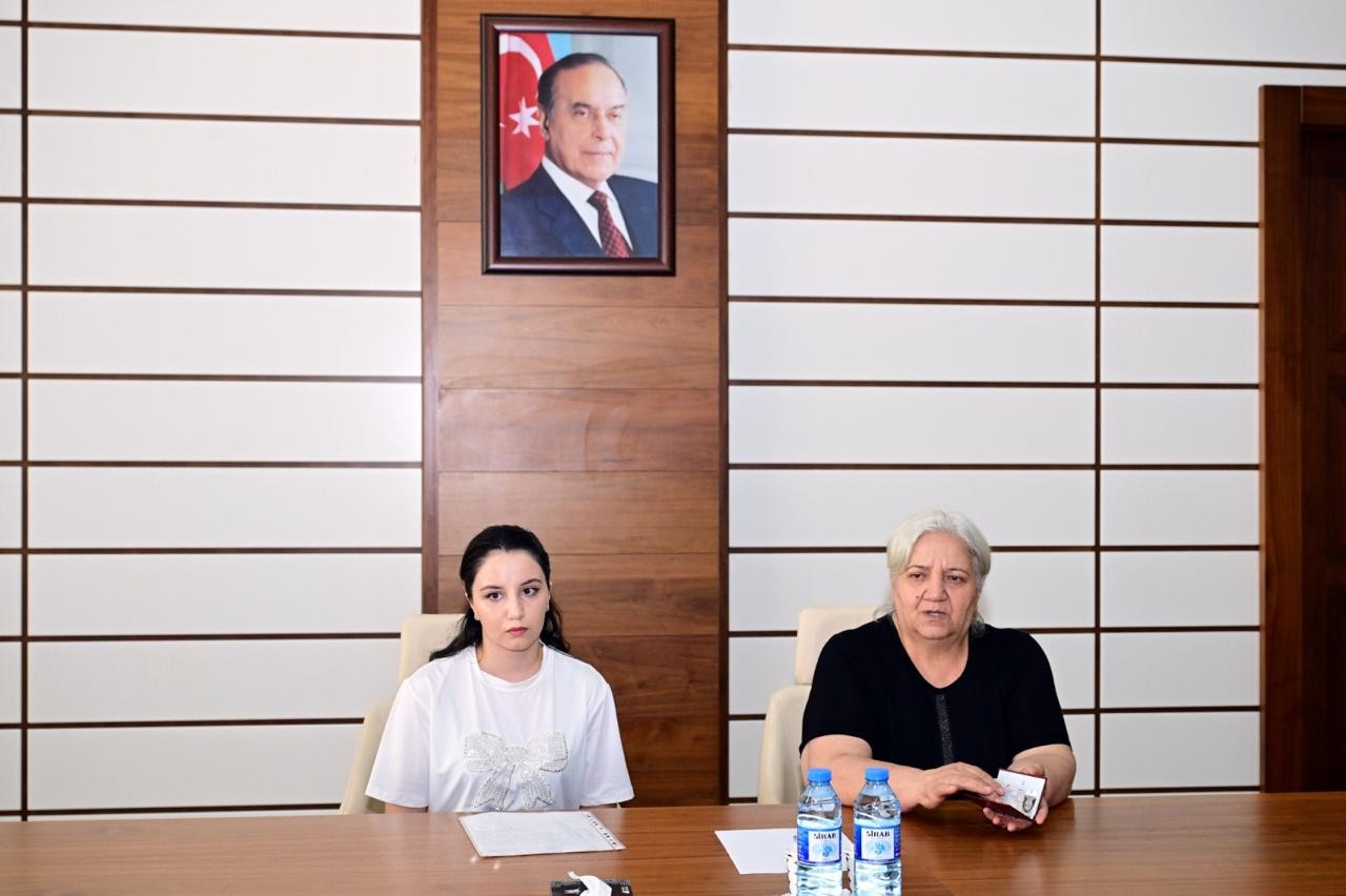 Adil Kərimli Şəmkirdə sakinlərin müraciətlərini dinlədi - FOTOLAR